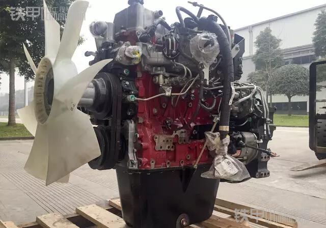 神钢发动机整体图