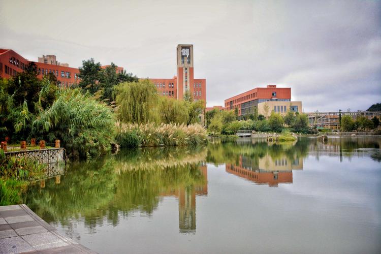 安顺学院校园介绍