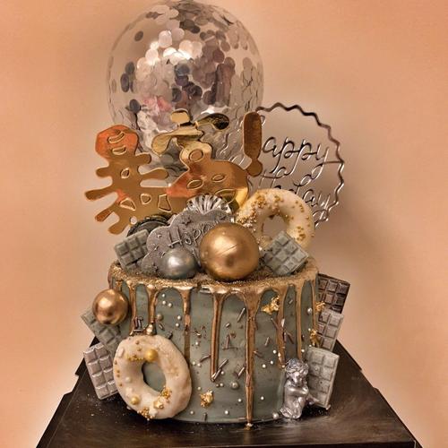 高端定制网红生日蛋糕同城配送青岛大连哈尔滨太原西安甜甜圈气球