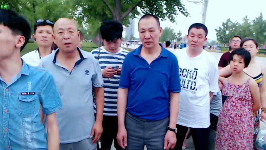 残疾歌手王亮,演唱伤感情歌《下定决心忘记你》唱哭了