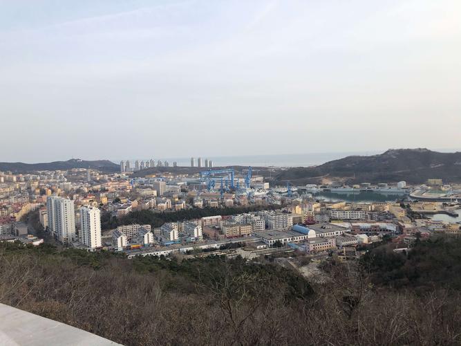 其它 足迹——大连篇 写美篇      该塔位于旅顺口区白玉山顶,塔高66.