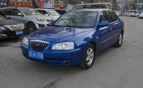 现代 伊兰特 1.6 豪华型蓝色自动档