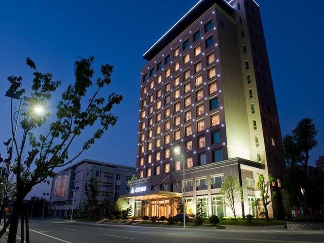 镇江白玉兰酒店