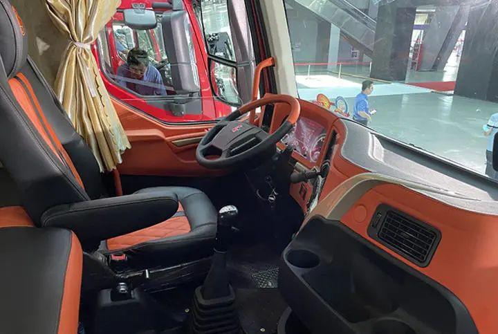 内饰焕新升级,乘龙推出h5,h7订制版车型!