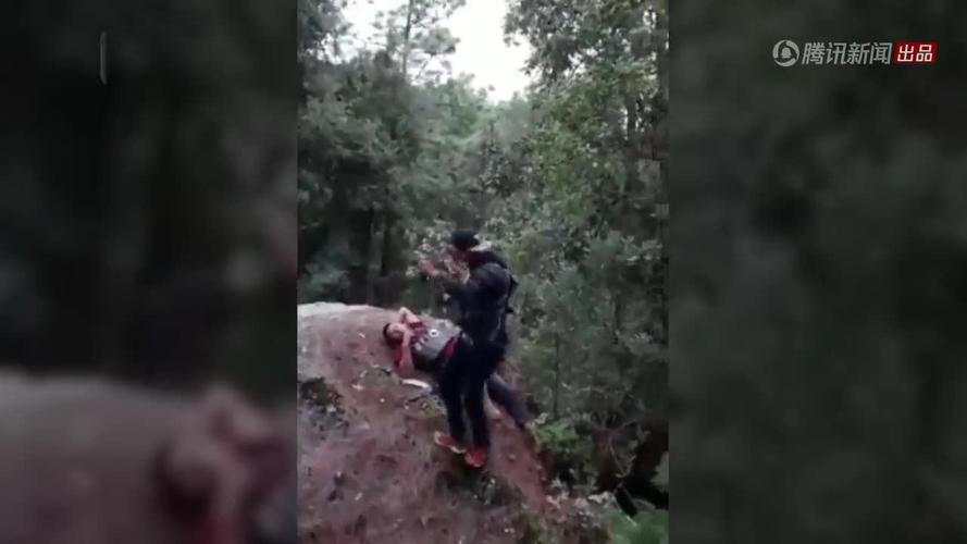 这也太恐怖了……|警车|墨西哥|武装分子_新浪网