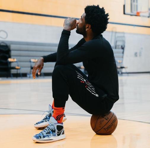 欧文近期训练照出炉!若有所思引热议 上脚新战靴跳投美如画