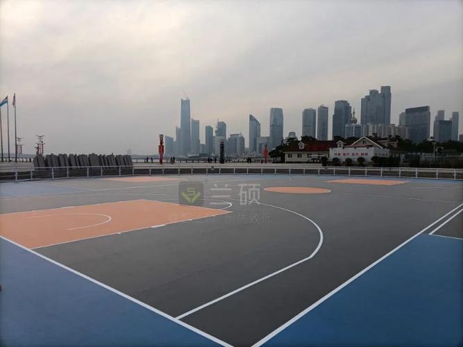 塑胶地板篮球场