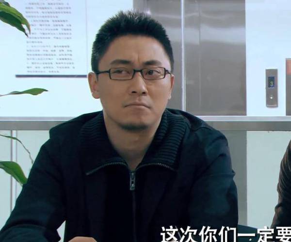 原创爱情公寓用真名客串的演员知道有何炅杜海涛不曾想还有他