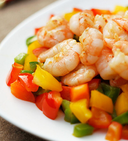  p>腰果彩椒虾仁是由虾仁等为主要食材做成的一道菜品,属于家常菜,是