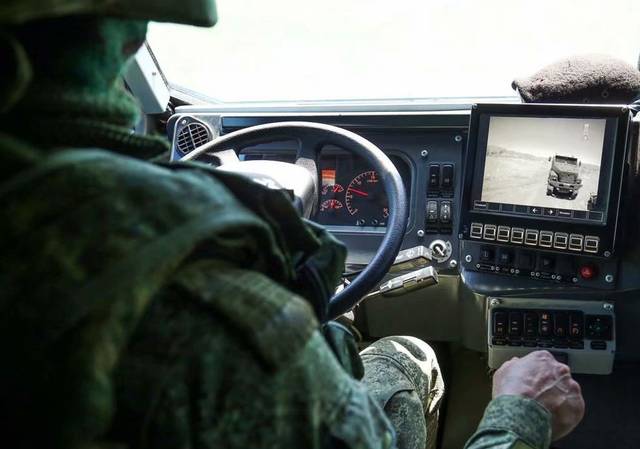 影像志:台风装甲车列装俄军