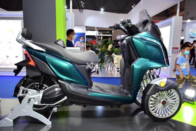 2020重庆摩博会 斗风新能源倒三轮发布|摩托车|刹车