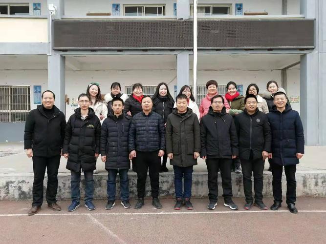 凝心聚力,携手同行—新市初级中学九年级教师团队风采