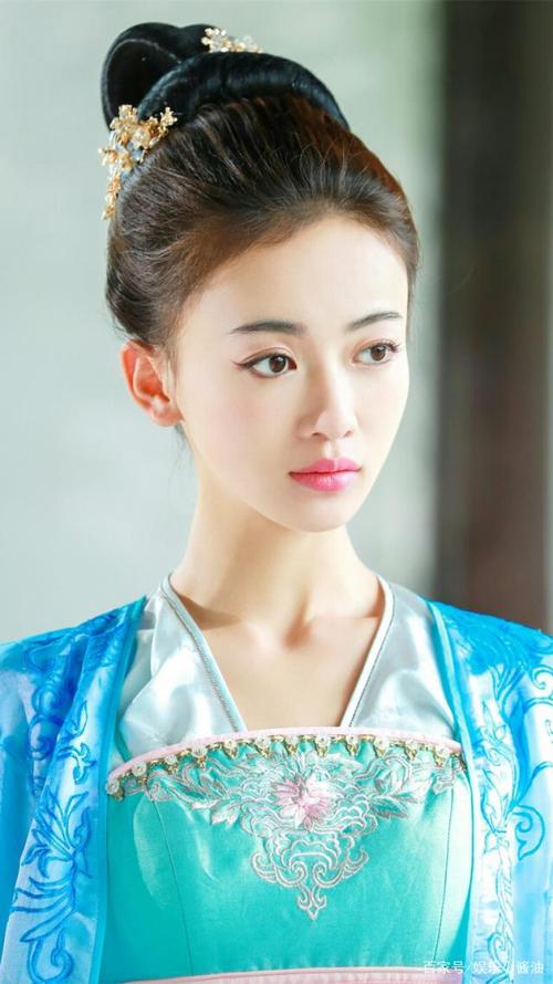 吴谨言饰演的"七大"古装角色,魏璎珞一炮而红,"妲己"