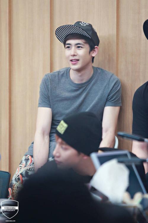 nichkhun.尼坤.壁纸.man帅man帅的╭(╯ε╰)╮