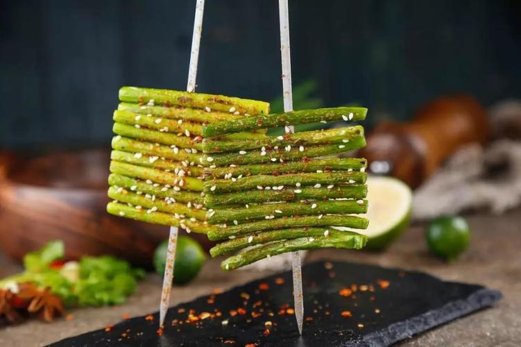 【串门·饕客烧烤·串饭】99元抢门市价281元的3人套餐,低至三折的高