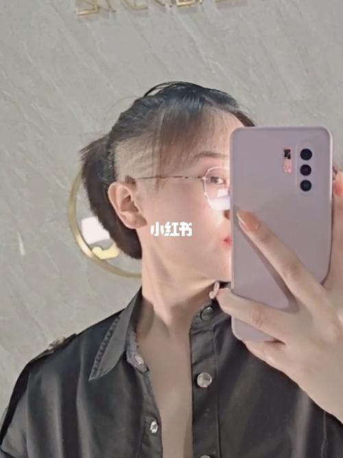 犹豫好久还是去剃了武士头_抖音_武士头_时尚_发型