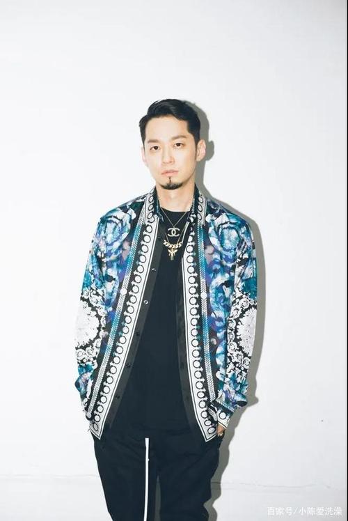 今天韩国mnet正式官宣了《高等rapper4》的制作人阵容!