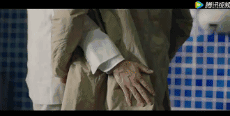 当然,这些镜头只是调味品,但总之两位男演员在片中的虐恋情深真心是