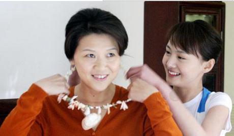 郑爽妈妈近照曝光 妈妈曾曝女儿与张翰分手细节