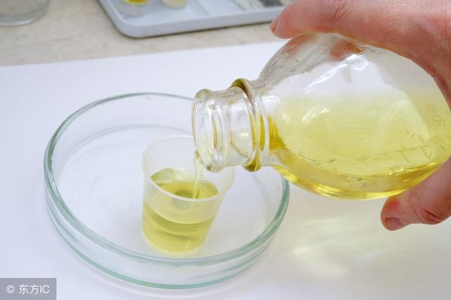 肾好不好,看早起第1泡尿,如果是这个颜色,要警惕肾病来袭!