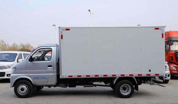 长安神骐丅20l,单排,后双轮,厢式微货车图片介绍?货厢长度3.6米