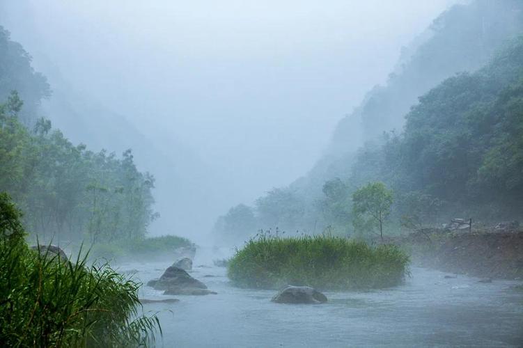 当太极遇见烟雨青天河,一个惊艳了时光,一个温柔了岁月!