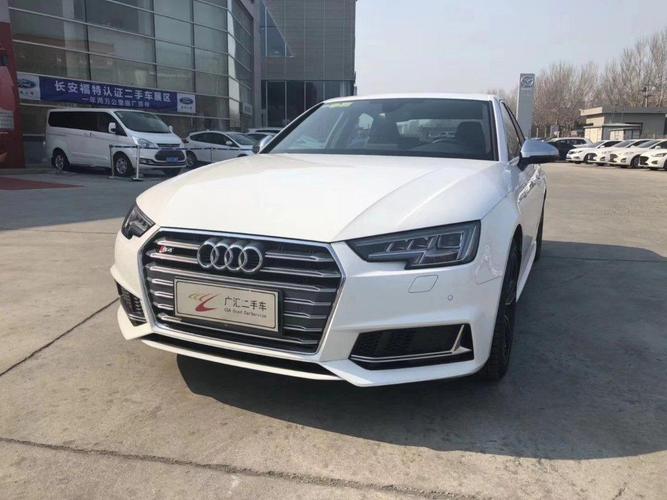 【长春】2018年7月 奥迪 奥迪s4 2018款 3.0t limousine 白色 自动档