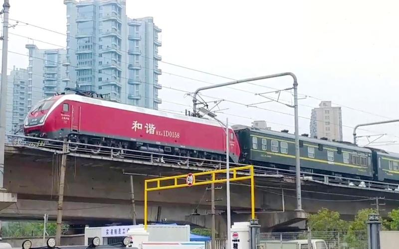 上海南至广州t169次 特快列车,全程18小时,平均时速90左右