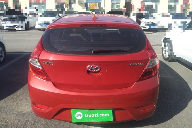 现代 瑞纳 2011款 两厢 1.4l 自动时尚型gt