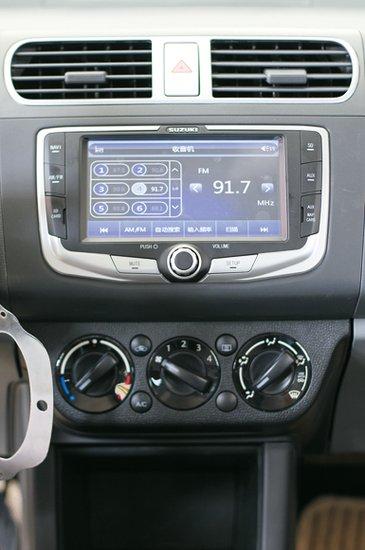 2011款雨燕专属配置体验 畅享品质生活