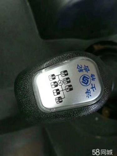 6米自卸车(sx3255dr384)原版陕汽德龙后八轮自卸车急转