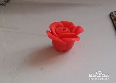怎样教孩子用橡皮泥做玫瑰花