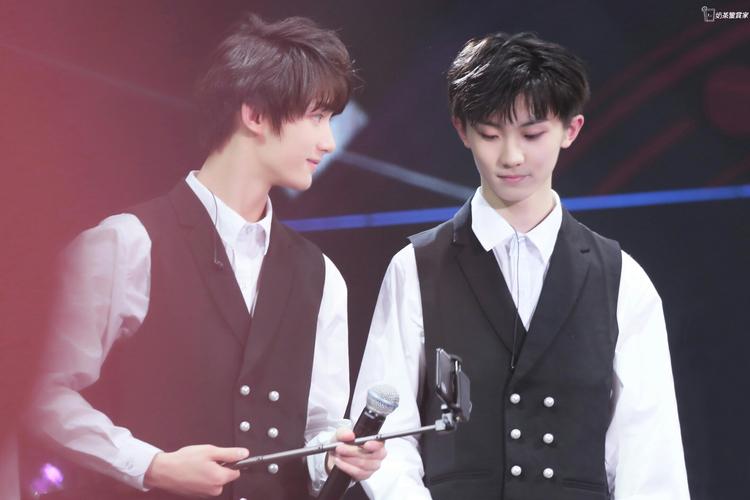 马丁/祺鑫 图源水印 - 堆糖,美图壁纸兴趣社区