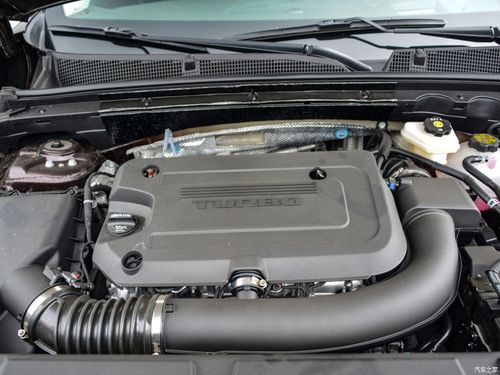 昂科威plus搭载的是2.0t可变缸涡轮增压四缸发动机,还有48v轻混加持.