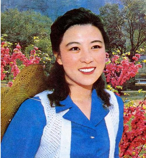 王馥荔:王群为娶她甘愿被部队开除,自曝因恋家错失大奖