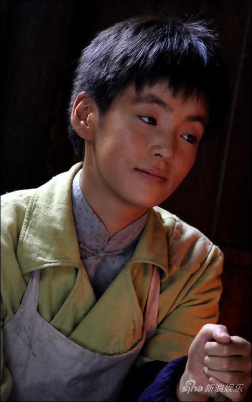 资料:《我们队伍向太阳》主要演员方慧