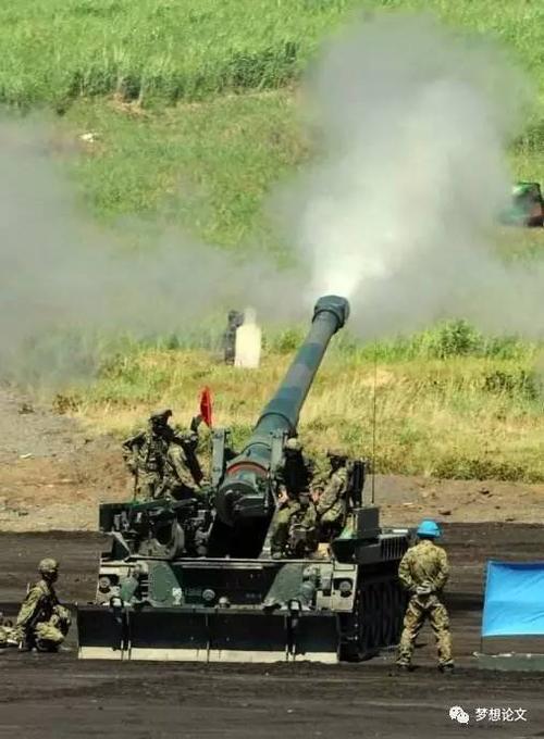 军事知识------m110型203毫米自行榴弹炮
