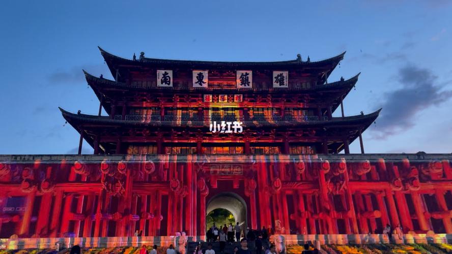 建水旅行|一定不要错过的古城朝阳楼灯光秀_旅行_朝阳
