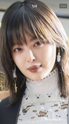 来自:豆瓣小组               嘴型审美大pk,辛芷蕾的嘴好看么