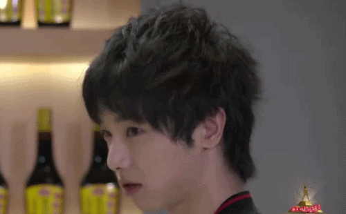 明星 华晨宇 gif