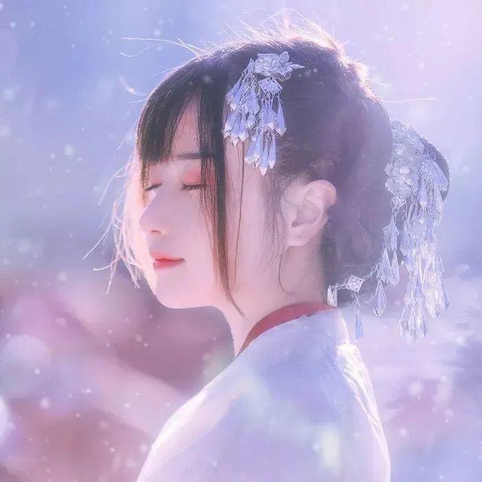 古风真人女生头像:岁月还漫长,你心地善良,终会有一人