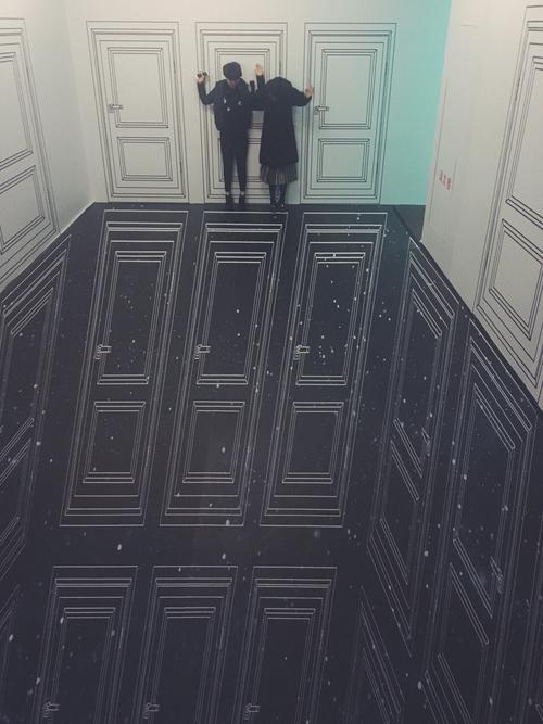 平行世界的非分之想_拍照_展览_太古汇_南京西路_荧光