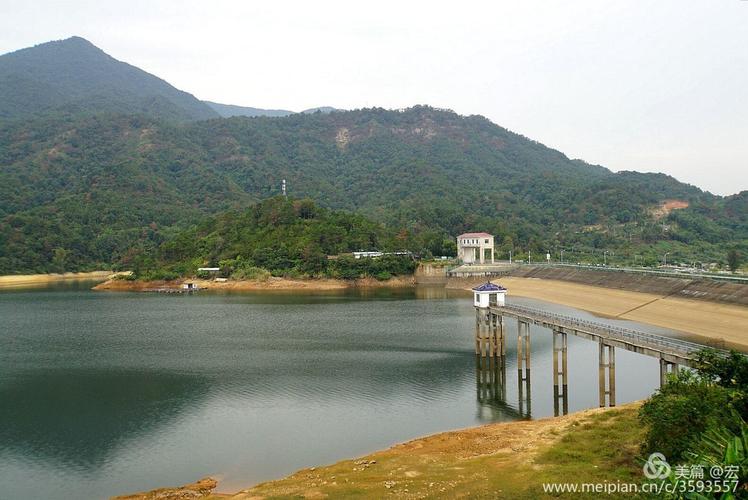 清山绿水桂山七寨湖