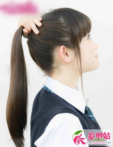 【新发型】四款最新小学女生发型扎法 时尚日系风充满