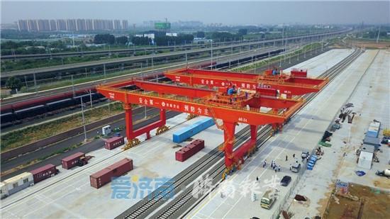 铁路方面,得益于董家铁路货运中心投用,济南-德国汉堡铁路货运线路