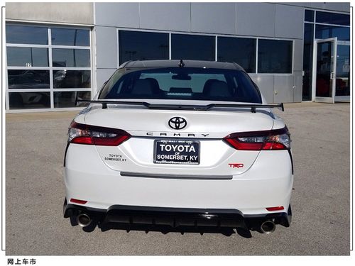 丰田凯美瑞性能版实拍!搭3.5l v6引擎 trd套件,性能全面升级