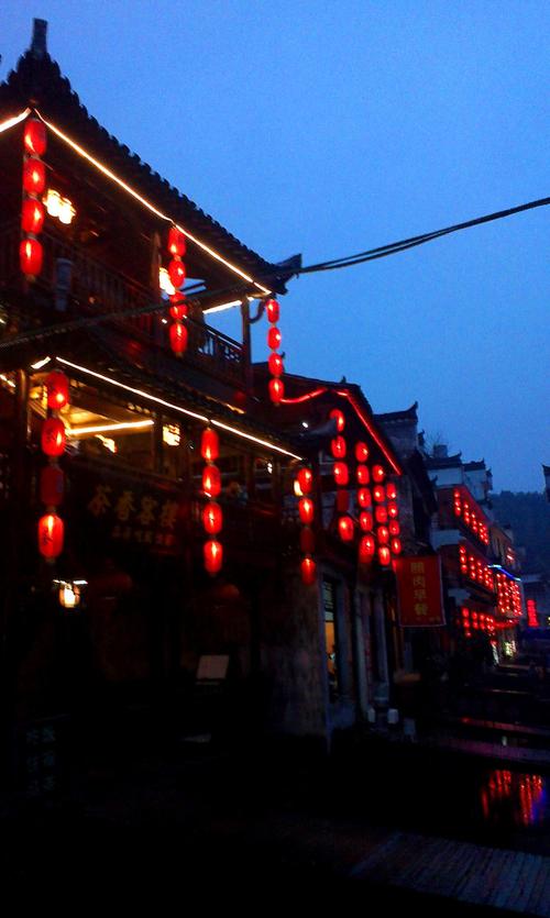 (李坑村夜景)
