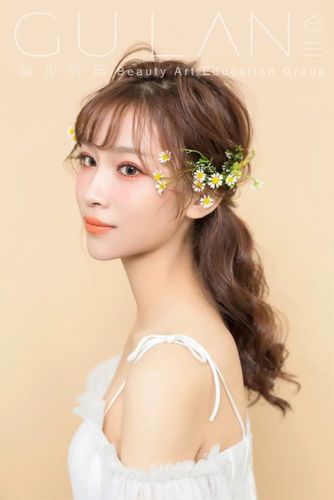 化妆造型|清新少女风新娘造型,一款惊艳全场的造型!