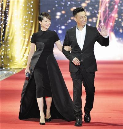 娱乐新闻    剧中,和海清搭档的是"小鲜肉"锦荣.