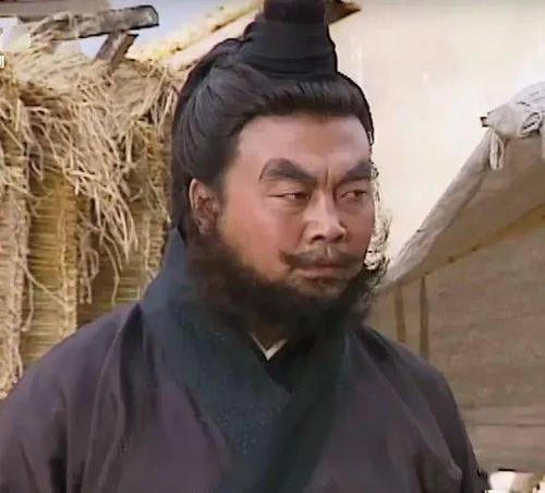 我看三国真的有被张飞萌到,截了几张图真的都是表情包